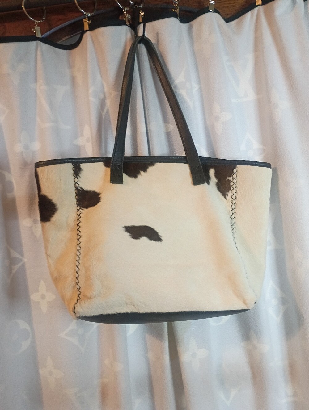 BCBG Max Azria Cow Print Hair On Hide Bag Purse - Picture 3 of 5